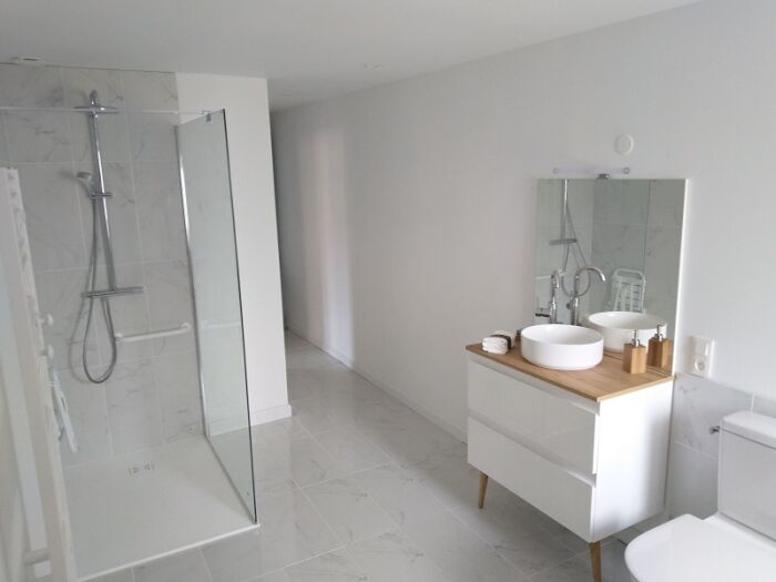 salle de bain.jpg Gloria Jourdain