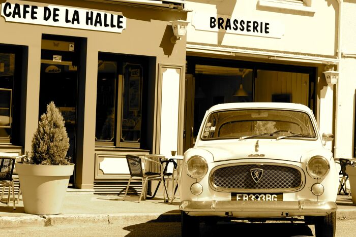 Le café de la halle.jpg Le café de la halle