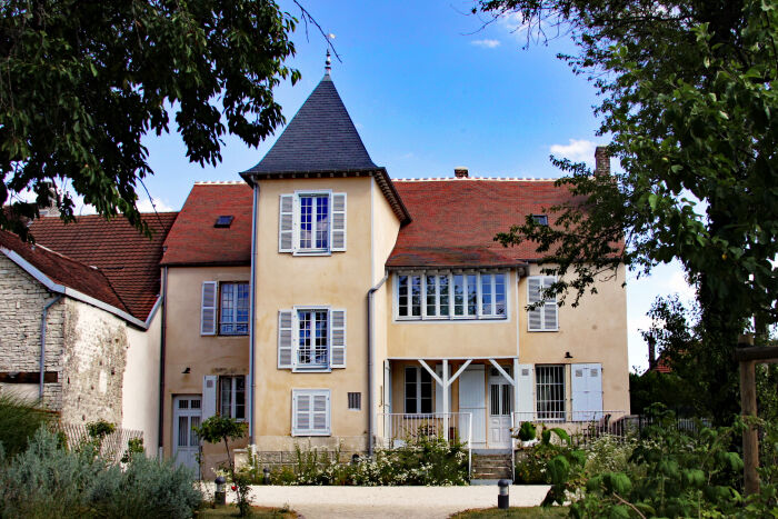 Maison des Renoir.jpg Centre Culturel Renoir