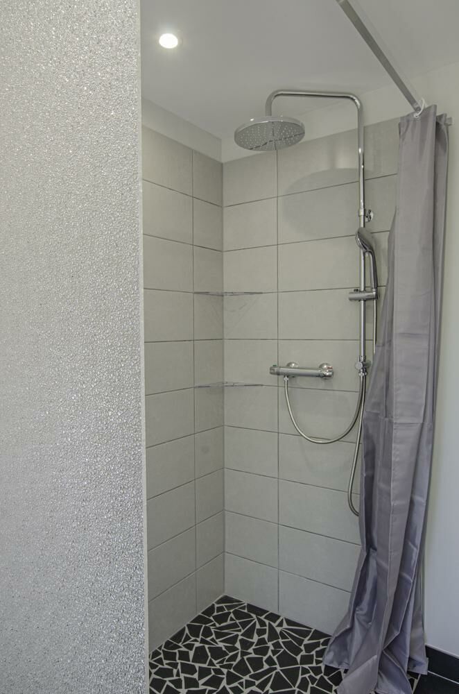 Douche.jpg Gîte de France