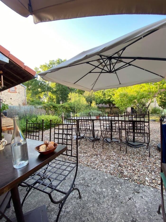 au petit bonheur terrasse.jpg au petit bonheur de fontaine