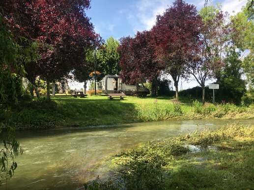 Aire de camping-car buxeuil.jpg Aire de camping-car buxeuil