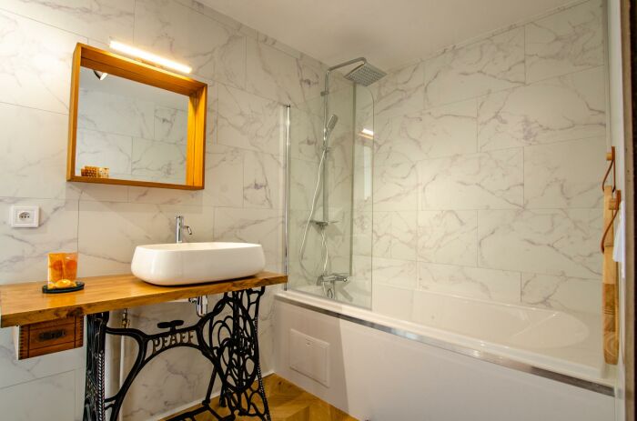 L'Ecurie salle de bain.jpg Mélody HYRA