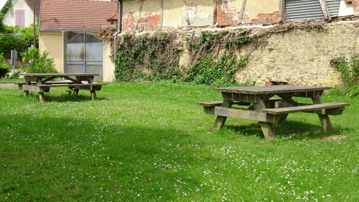 Table de pique-nique.JPG Bérangère Beaurin