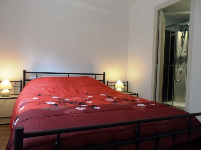 Chez Georges.jpg Chez Georges