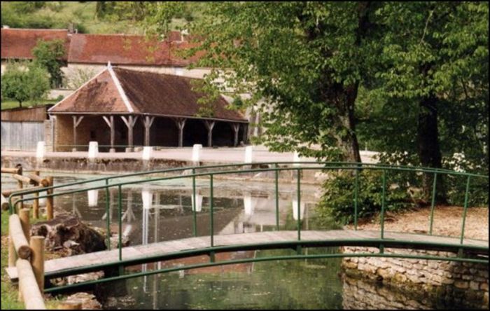 Etourvy 1.jpg Lucile Dapremont