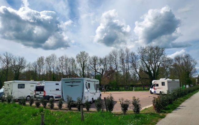 Aire de camping-car.jpg ville de bsa
