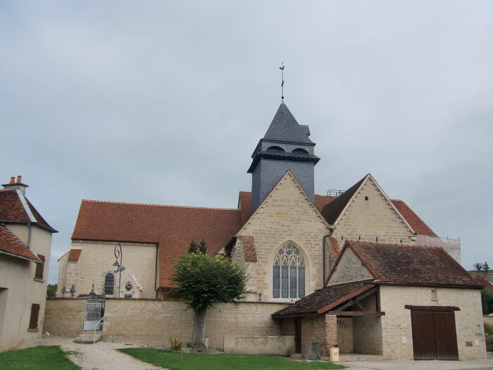 Eglise Saint-Vallier.jpg Eglise Saint-Vallier - Bourguignons