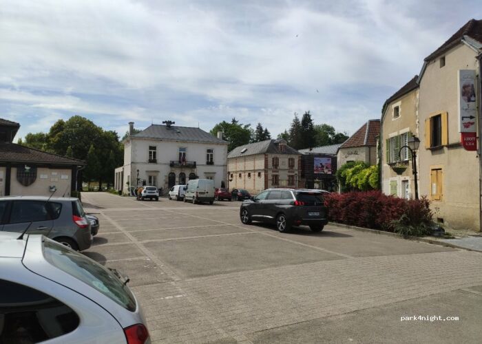 aire de camping-car essoyes.jpg Park4night