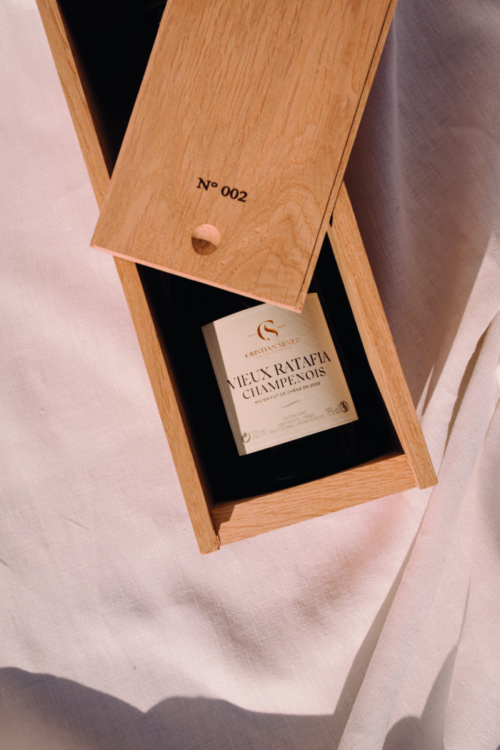 Champagne Cristian Senez.jpg Champagne Cristian Senez -Louise Skadhauge