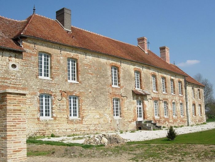 1021px-Montieramey_abbaye © Mairie de Montiéramey.jpg Mairie de Montiéramey