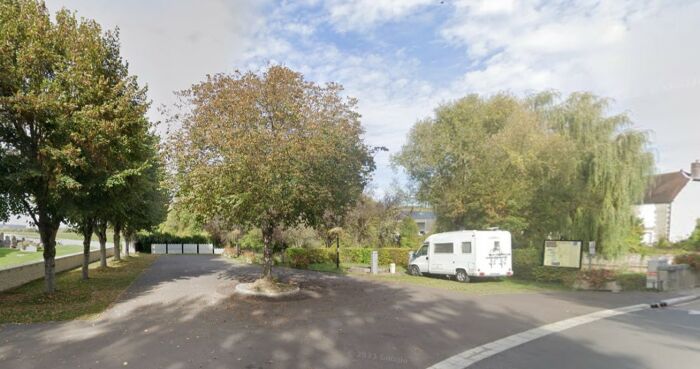 Aire de camping-car buxeuil.jpg Aire de camping-car buxeuil