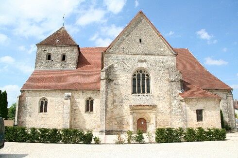 Eglise Saint-Pierre-es-Liens.jpg