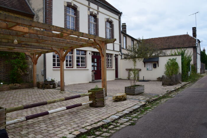 Chez Holly - CP B Collombet B Collombet
