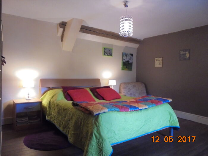 chambre 1b.JPG Le Hameau aux escargots