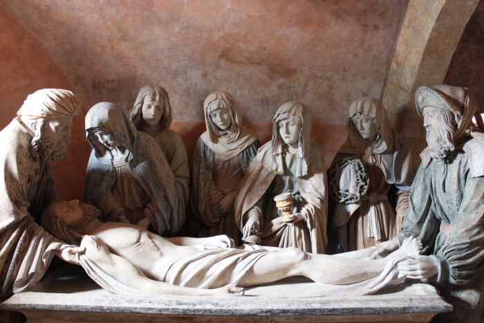 Mise au tombeau du maître de Chaource - Eglise St Jean Baptiste de  Chaource.JPG