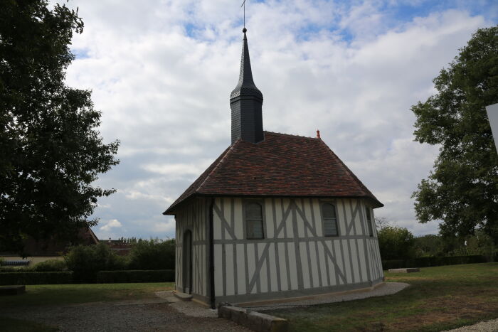 Chapelle St Aubin1 Michel Chatenet.JPG Michel Chatenet