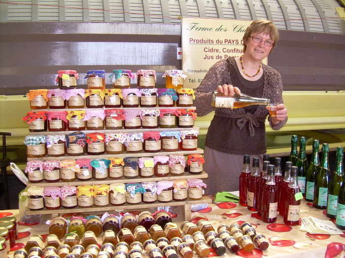 Copie de 4838-photo vente.jpg Bernadette Dimanche