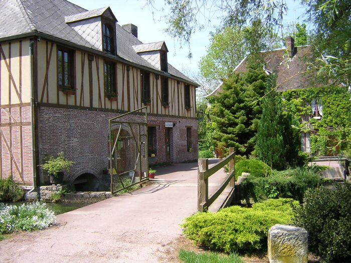Domaine.jpg EARL du Moulin d'Eguebaude