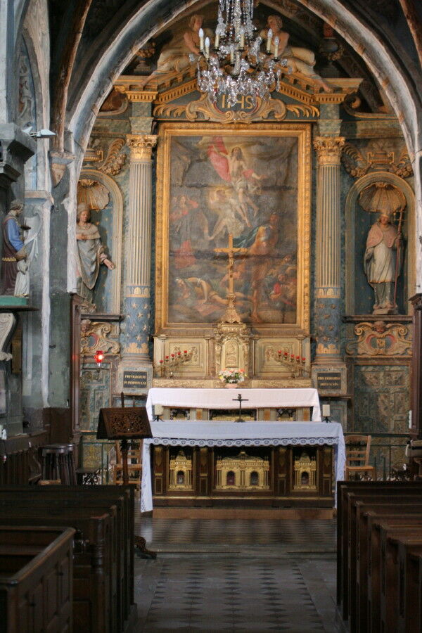 Eglise de Pont-sur-Seine intérieur.jpg Pierre SIMOUTRE