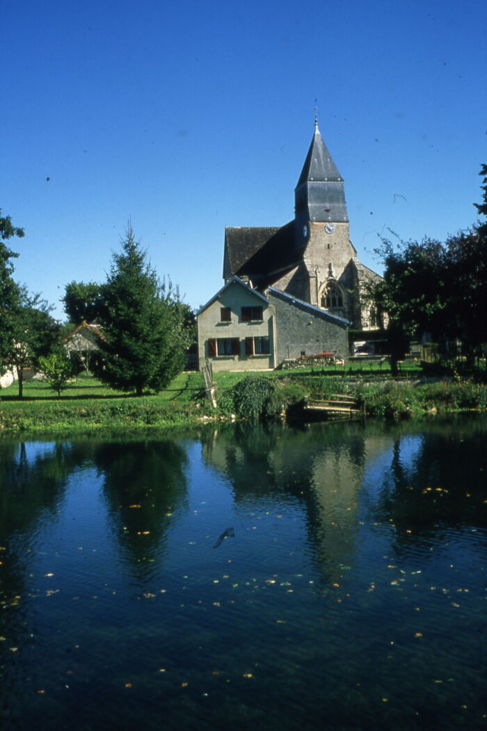 Eglise Saint-Denis.jpg Eglise Saint-Denis - Polisot