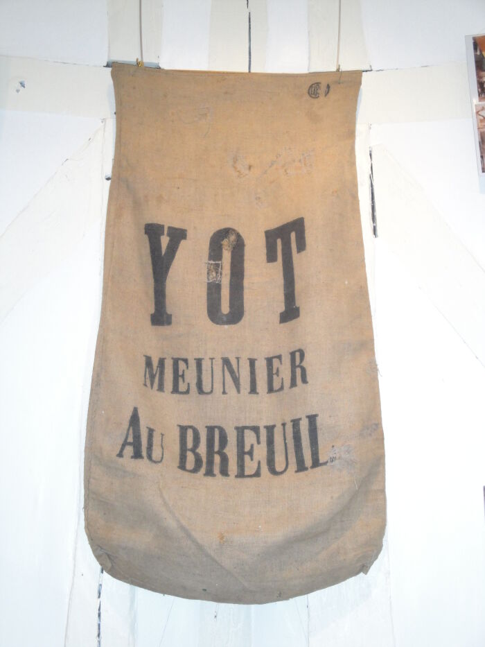Moulin breuil.JPG Moulin du Breuil