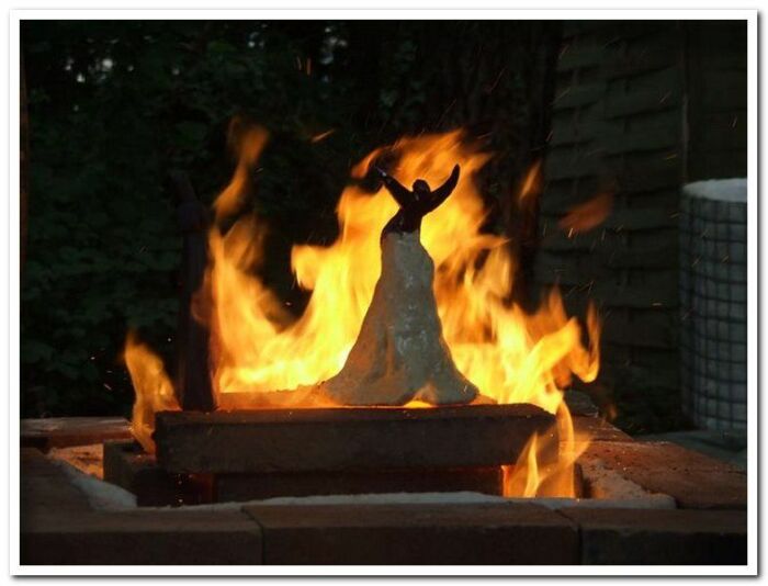 D+®monstration de cuisson Raku - Cr+®dit photo Artitude 10.jpg Artitude 10