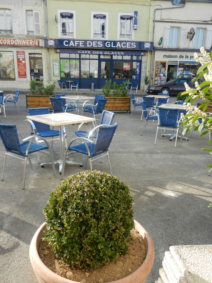 DSCN3317.JPG le café des glaces