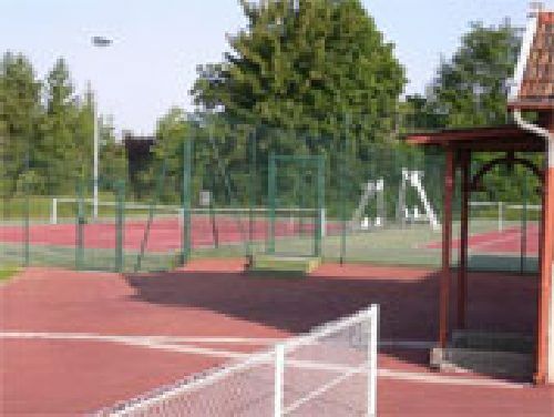 Photo_1.jpg Courts de tennis