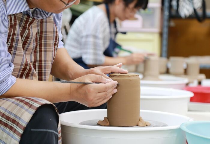 crafts-5276736_1280.jpg ©jashmingg - Pixabay