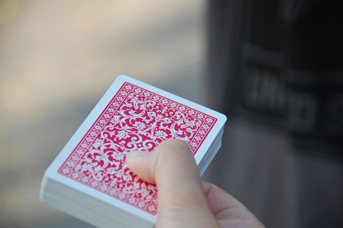 cards-416960_1280.jpg Pixabay