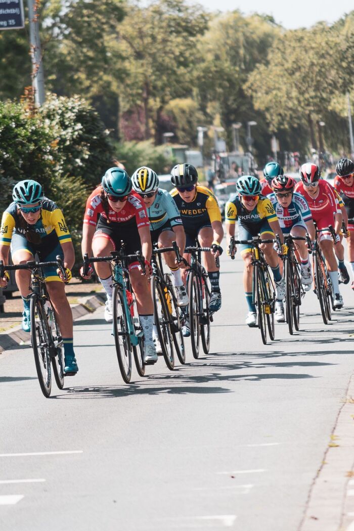 cycling-4397606_1280.jpg © sabinevanerp - Pixabay