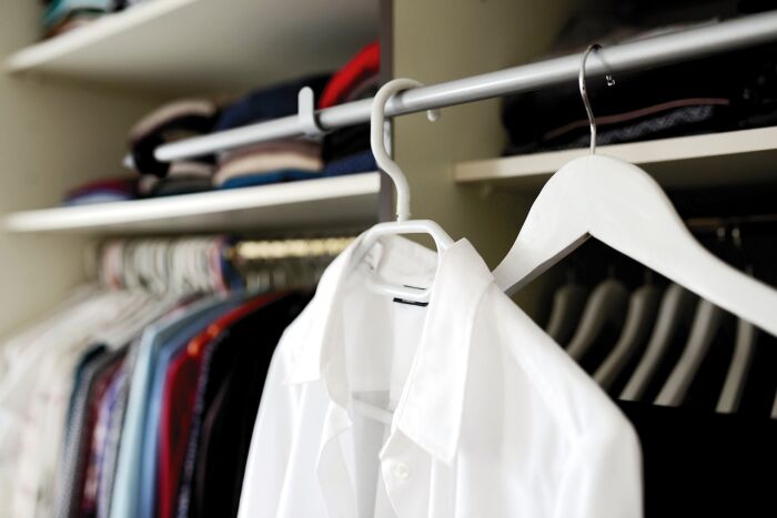 wardrobe-5961193_1280.jpg Pixabay - Congerdesign