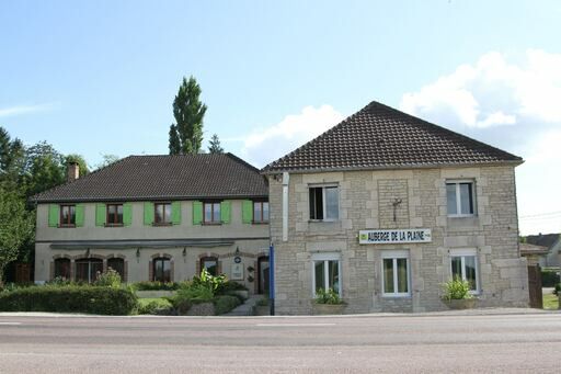 839415_10348893_704719436258057_911327132104158197_o.jpg Auberge de la Plaine