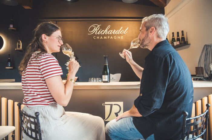 Champagne Richardot 23 - © ARTGE - Pierre Defontaine.jpg ARTGE - Pierre Defontaine