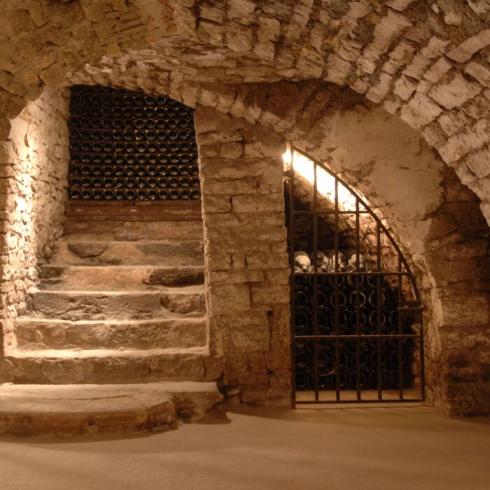 Cave du XIIe siècle.jpg champagne drappier