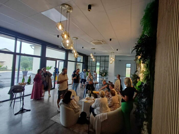 8674327646840348499.jpg Champagne François Oudard