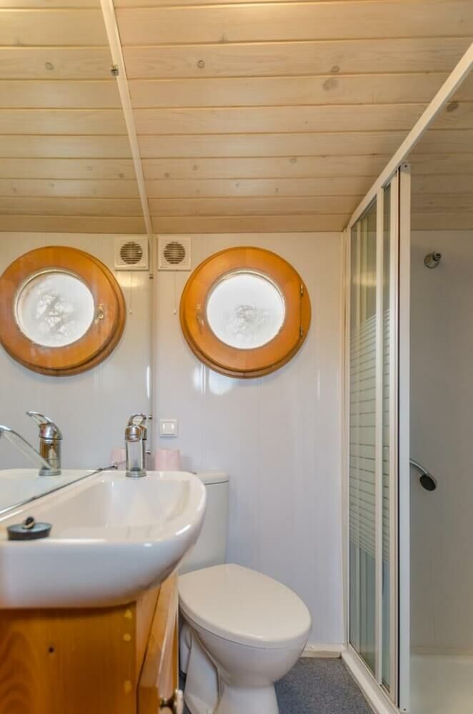 Roulotte la Badèle Lac du Temple Lac Amance (2).jpg Frédérique HUTPIN