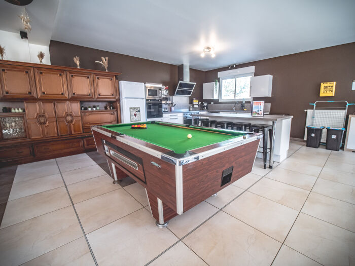 Le Vendangeoir.jpg Le Vendangeoir