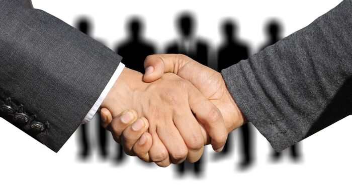 shaking-hands-3091908_1280.jpg pixabay