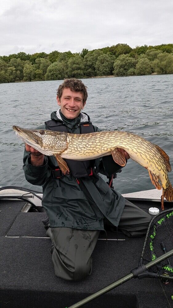 Francois Chauvie guide de pêche - Paco Pêche (1).jpg François Chauvie