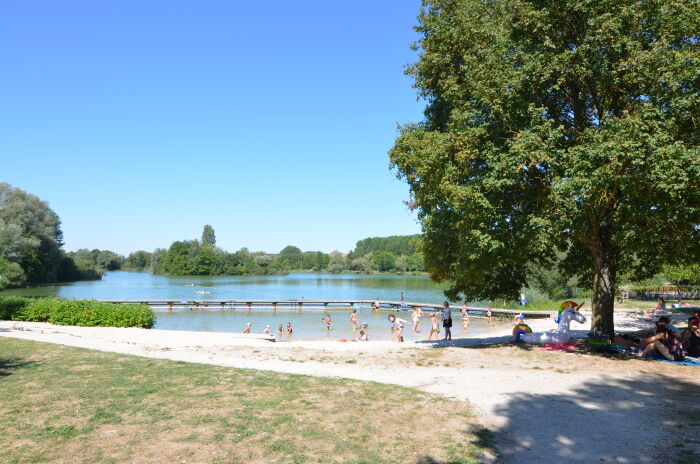 Plan d eau de Paisy-Cosdon.jpg B Collombet