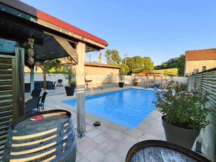 Le Vendangeoir.jpeg Le Vendangeoir