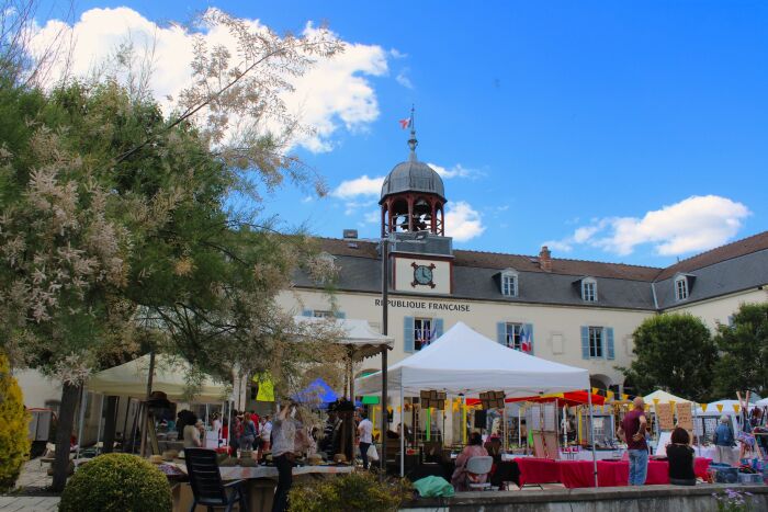 Marché Nocturne.jpg Ville de Bar-sur-Aube