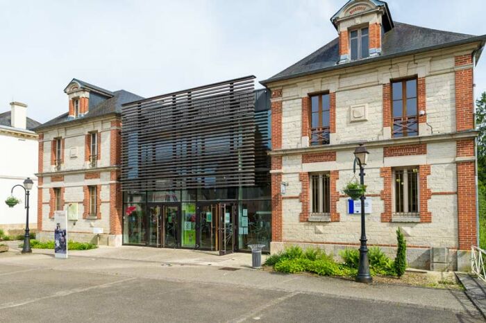 centre culturel renoir.jpg Du côté des Renoir