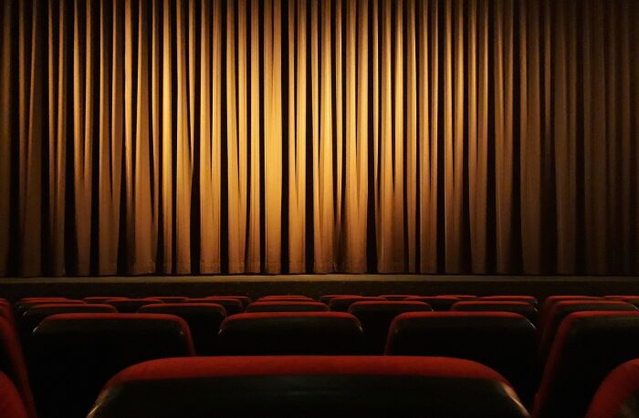 movie-theater-4609877_1280.jpg pixabay