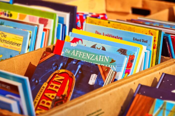 books.jpg pixabay