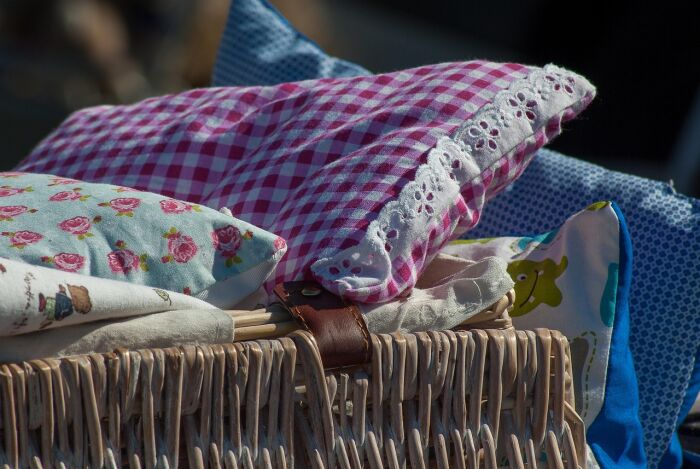 flea-market-1678002_1280.jpg Pixabay - Jackmac34