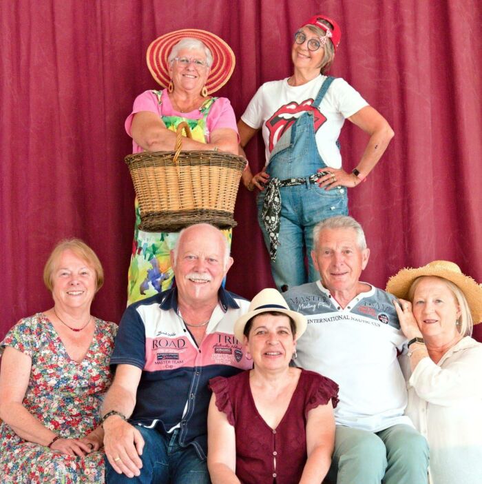 troupe colaverdey.jpg Troupe Colaverdey troupe colaverdey.jpg Troupe Colaverdey