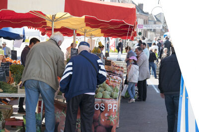 marche_brocante_ville_romilly-sur-seine-image (1).jpg ©RSS